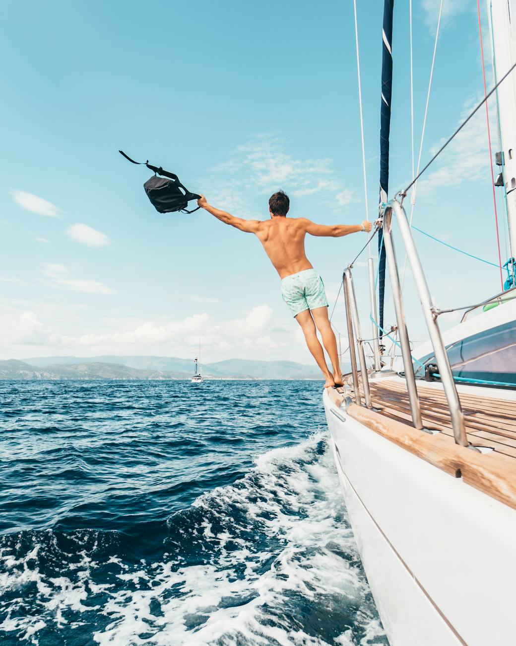 Dan Bilzerian: Poker Myth, Trust Fund Reality & Lifestyle Exposed